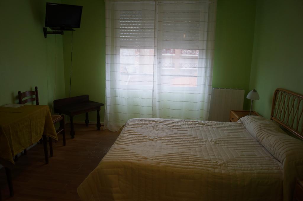 Le Novel Hotel Arcachon Quarto foto